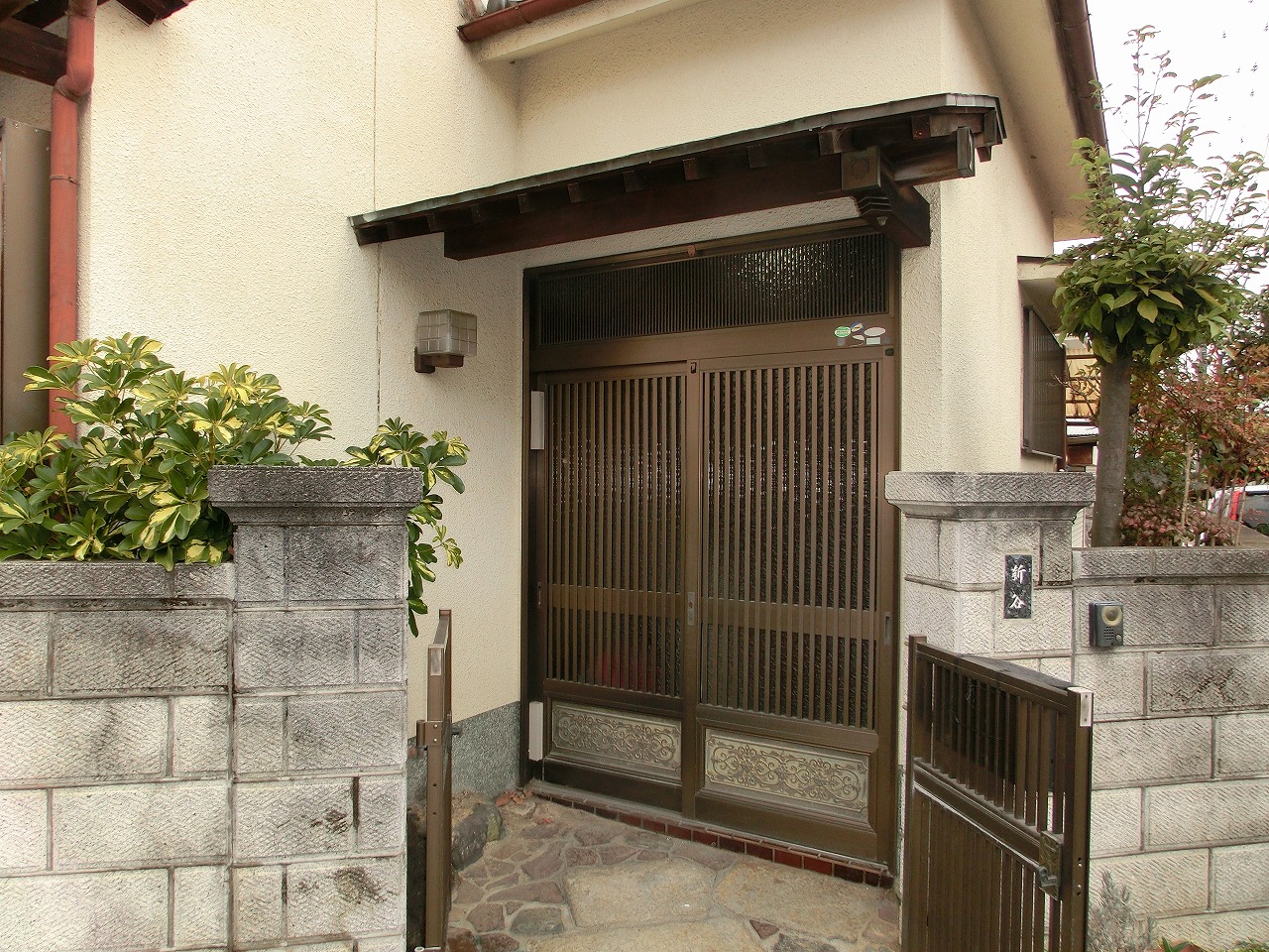 京都府八幡市　玄関ドアカバー工法リニューアル工事