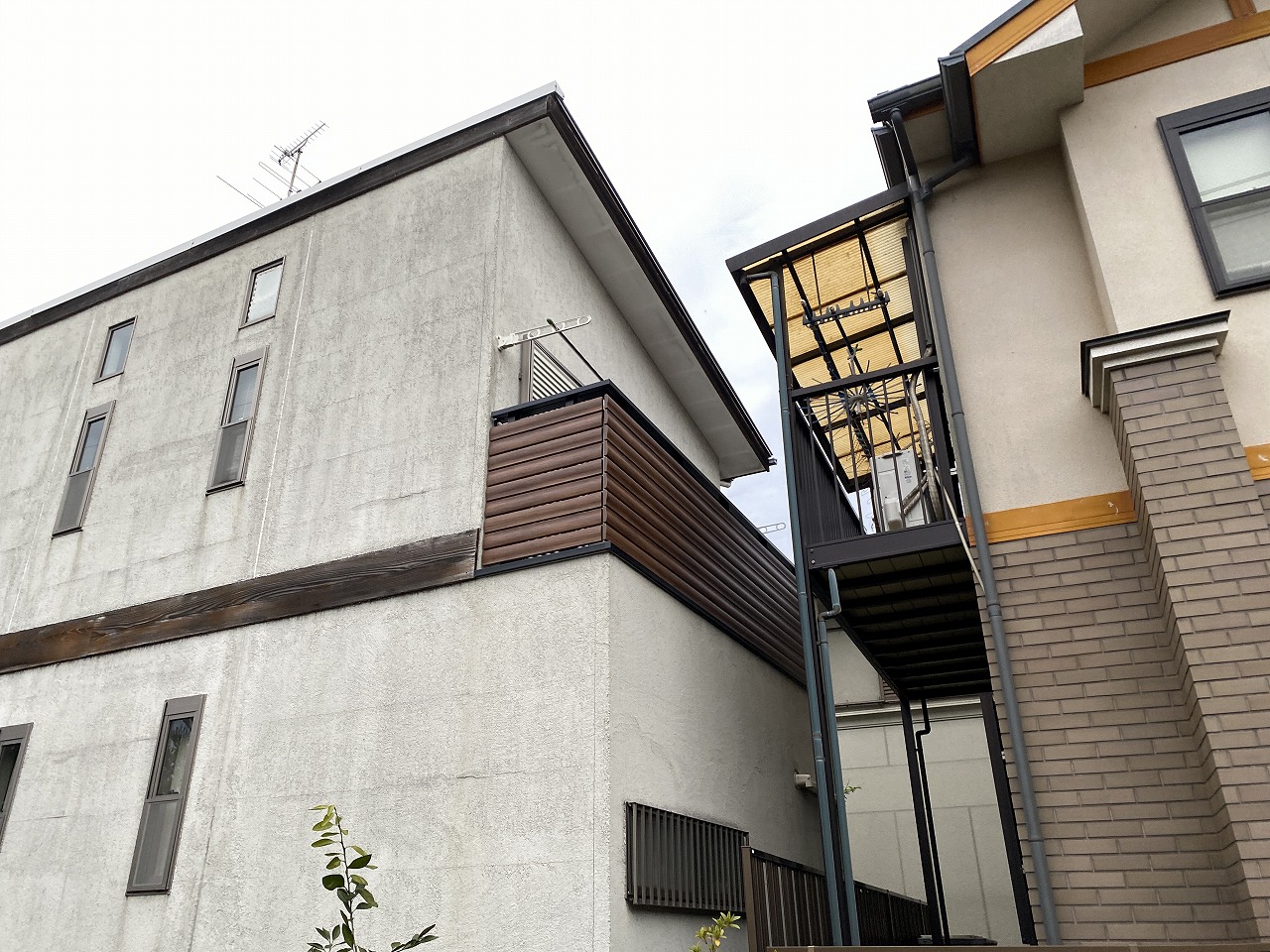 京都市西京区　バルコニー目隠しフェンス木製からアルミ製へリニューアル工事