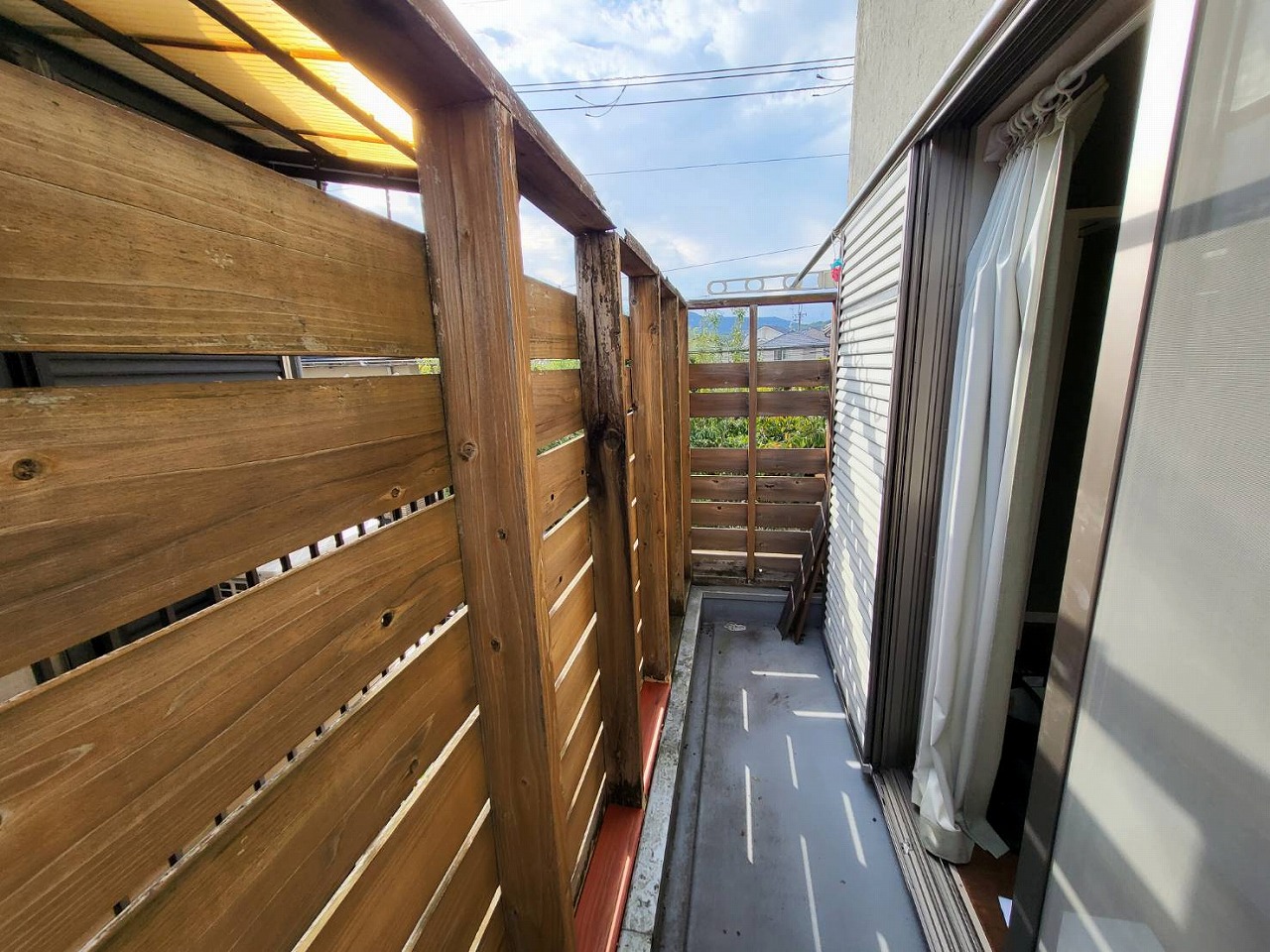 京都市西京区　バルコニー目隠しフェンス木製からアルミ製へリニューアル工事