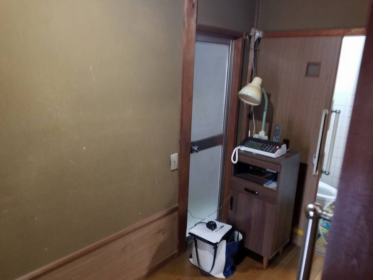 京都府向日市　勝手口ドアカバー工法リニューアル工事