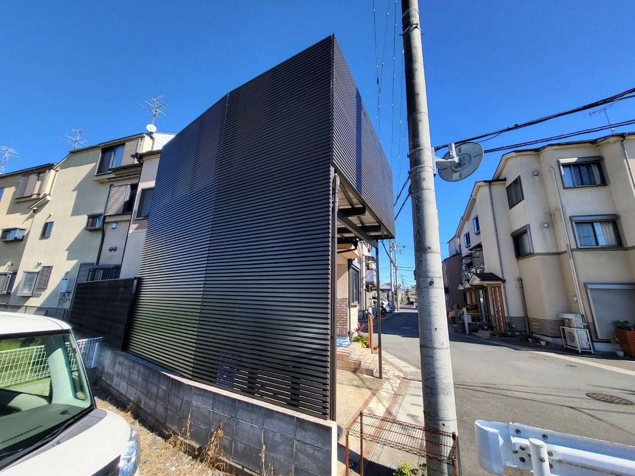 京都市伏見区　木製バルコニーからアルミバルコニーへ新調工事