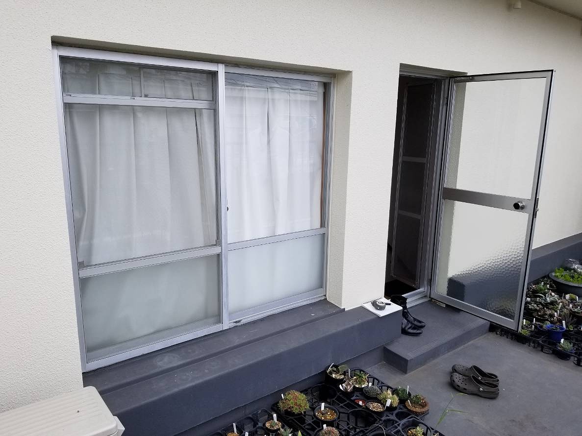 京都市伏見区　バルコニーシャッター雨戸新設工事