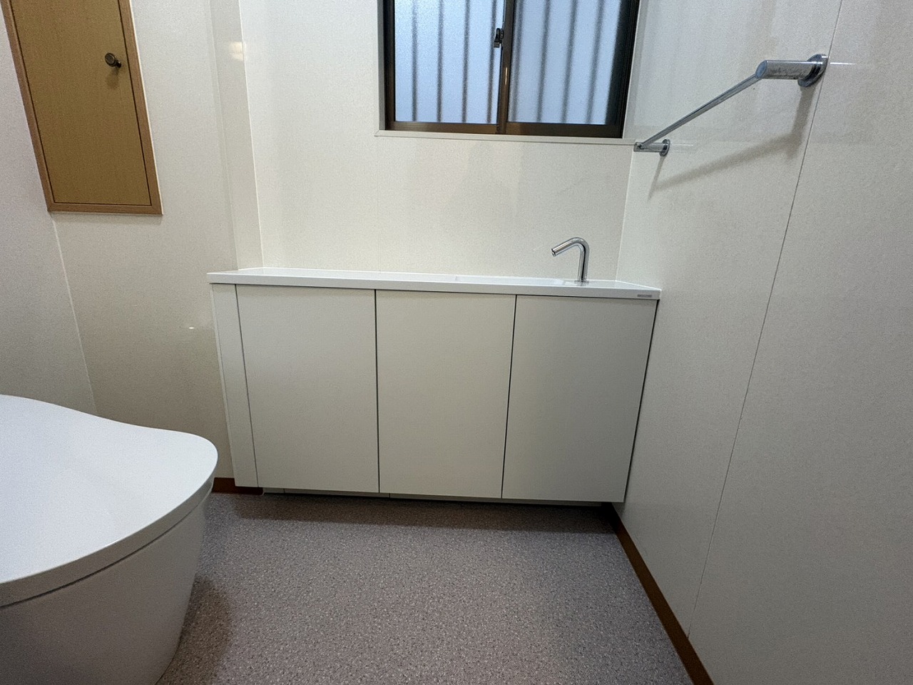 京都府向日市　手洗器リニューアル工事