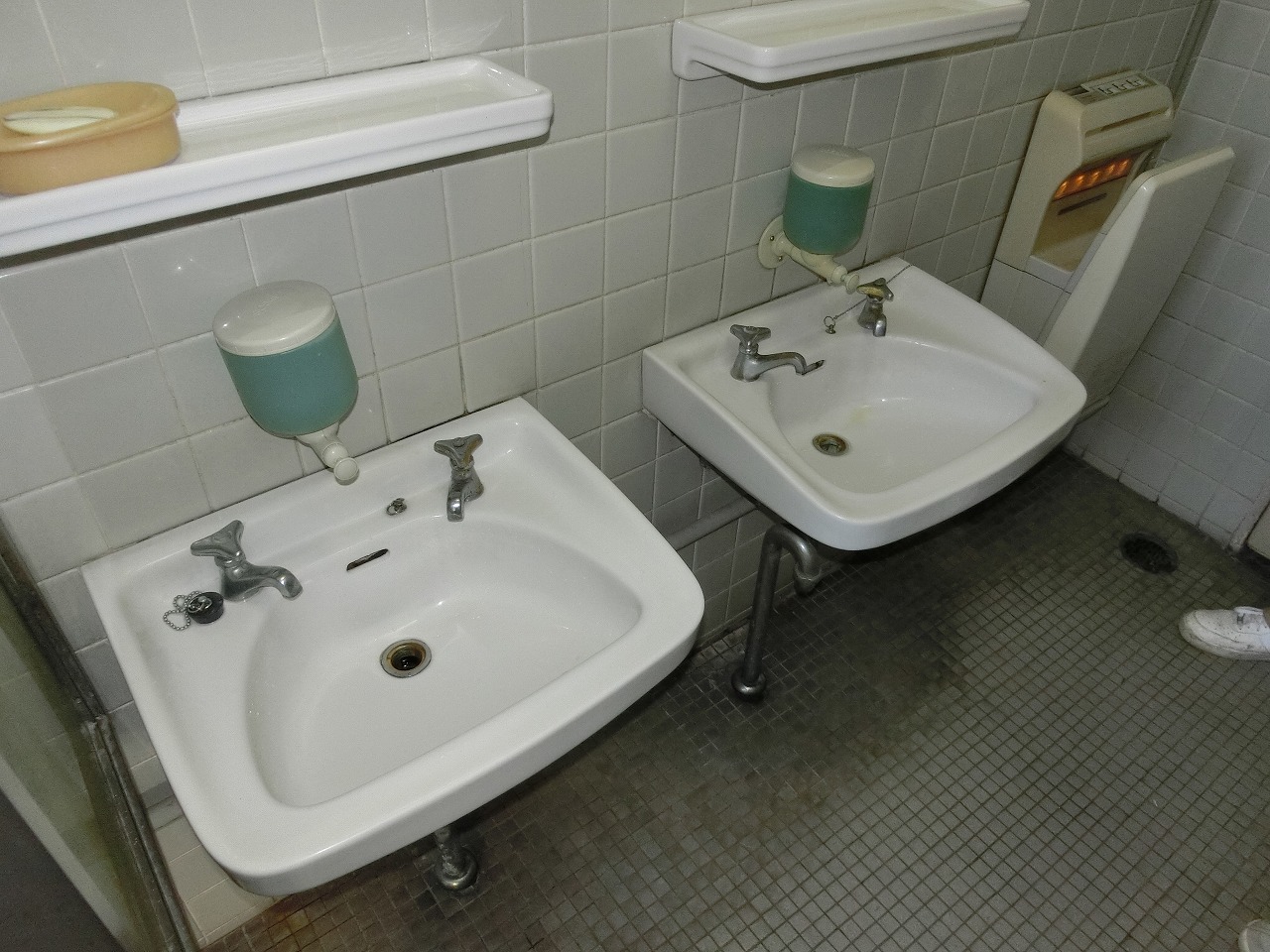 京都市南区　工場・手洗器リニューアル工事