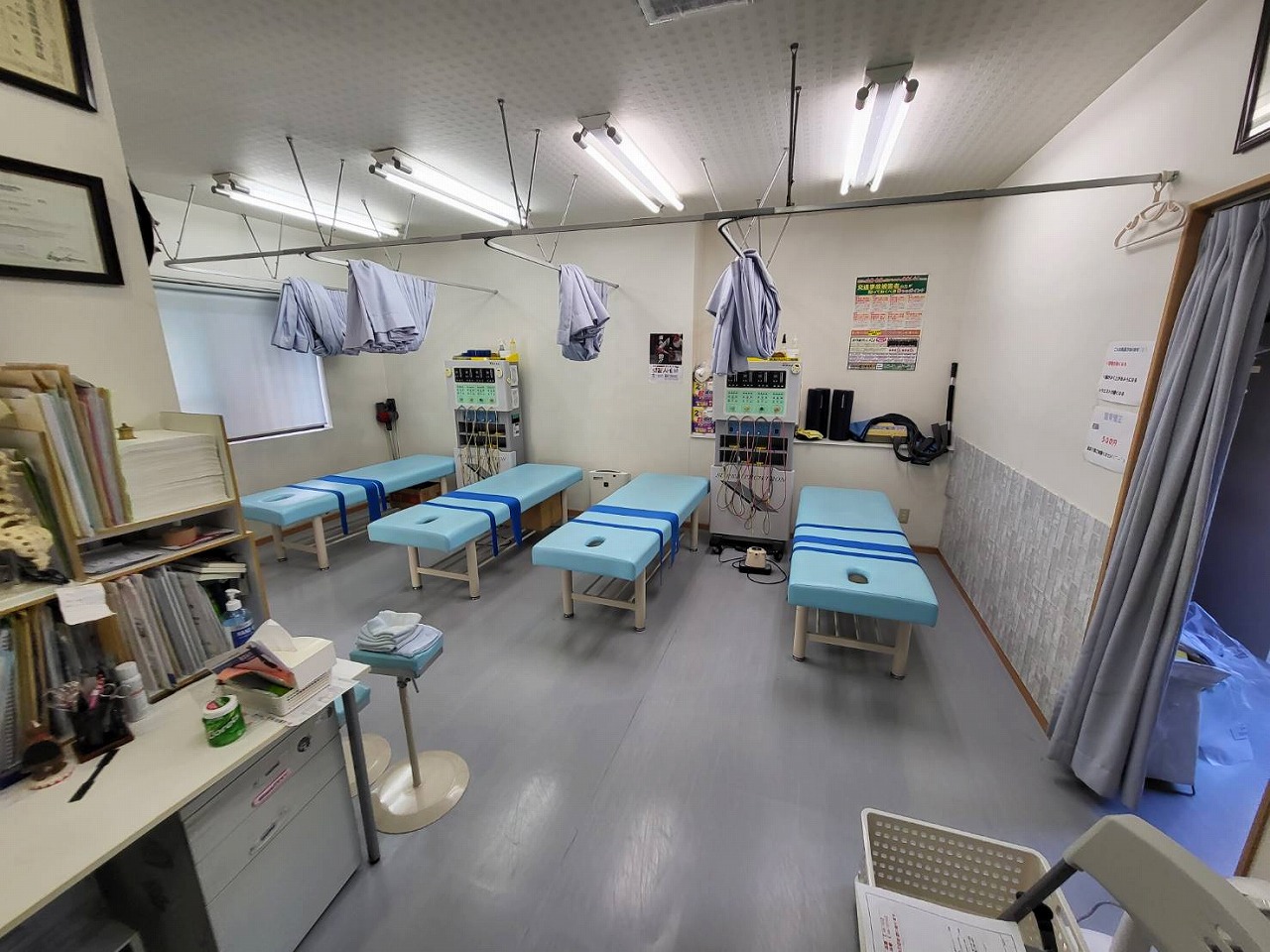 京都府向日市　店舗床リニューアル工事