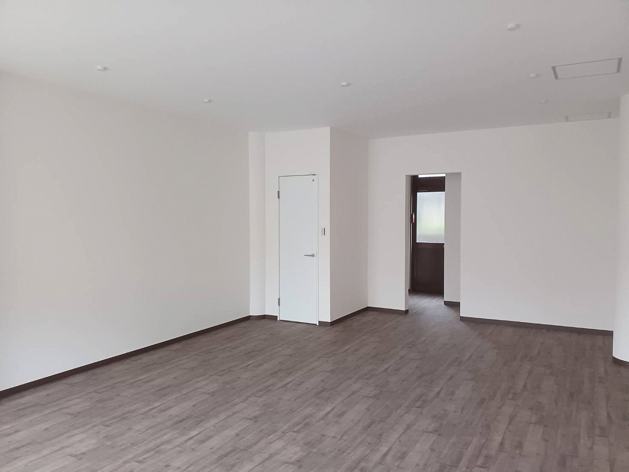 京都府宇治市　テナント内装リニューアル工事