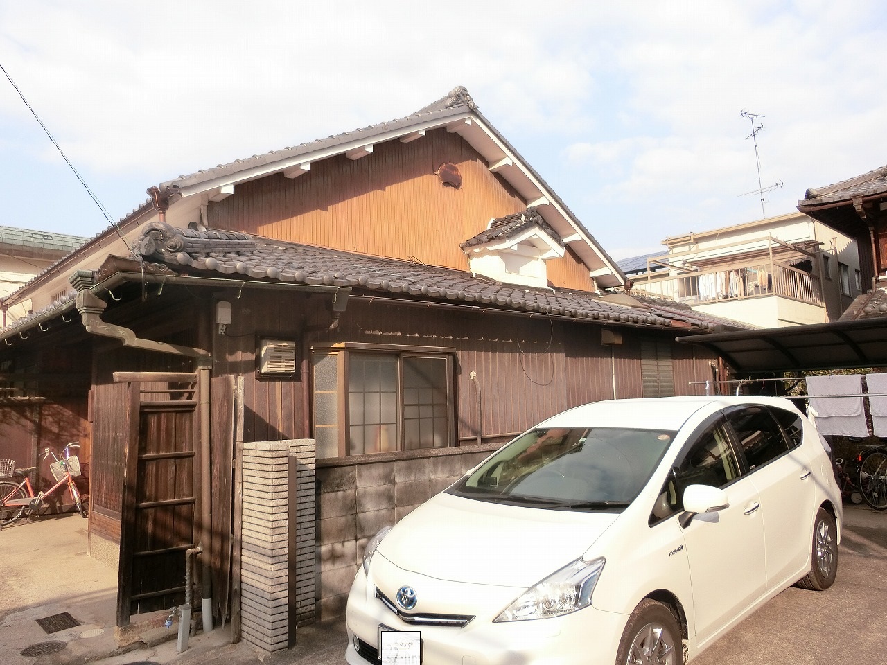 京都府久御山町　外壁焼き板張替え工事