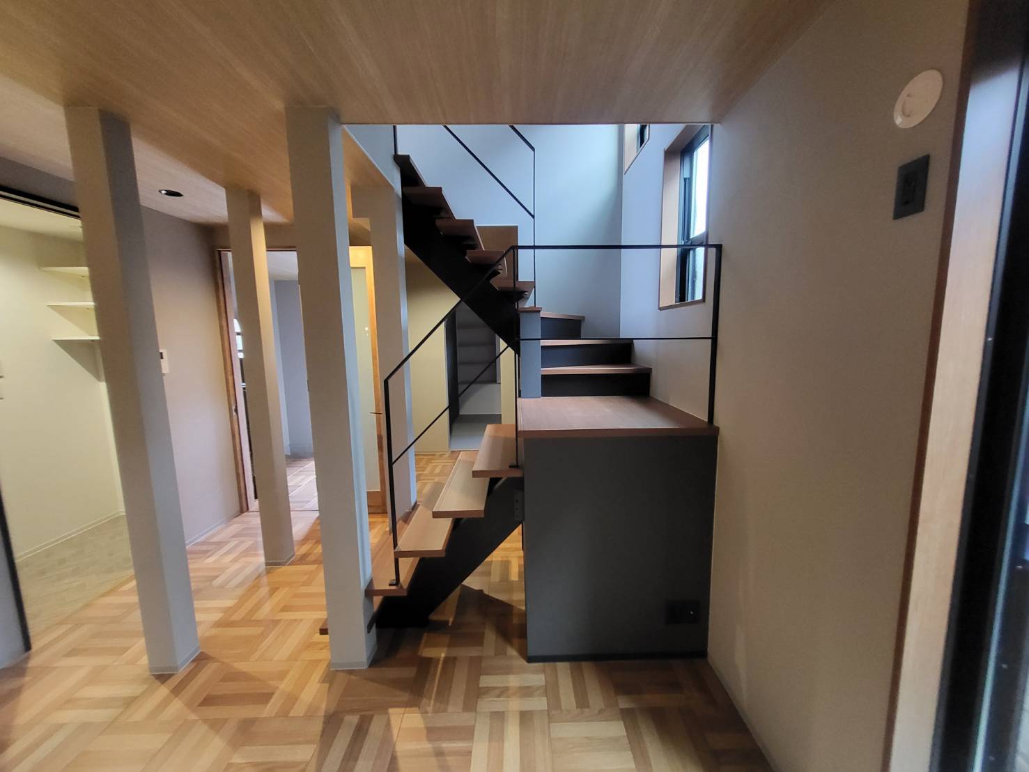 京都府向日市　リノベーションオープン階段工事