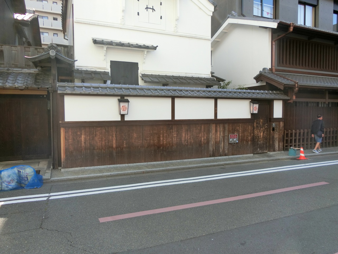 京都市下京区　店舗　木部塀塗装工事