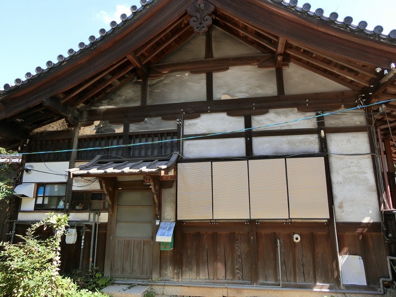 京都府東山区　外壁焼板リニューアル工事