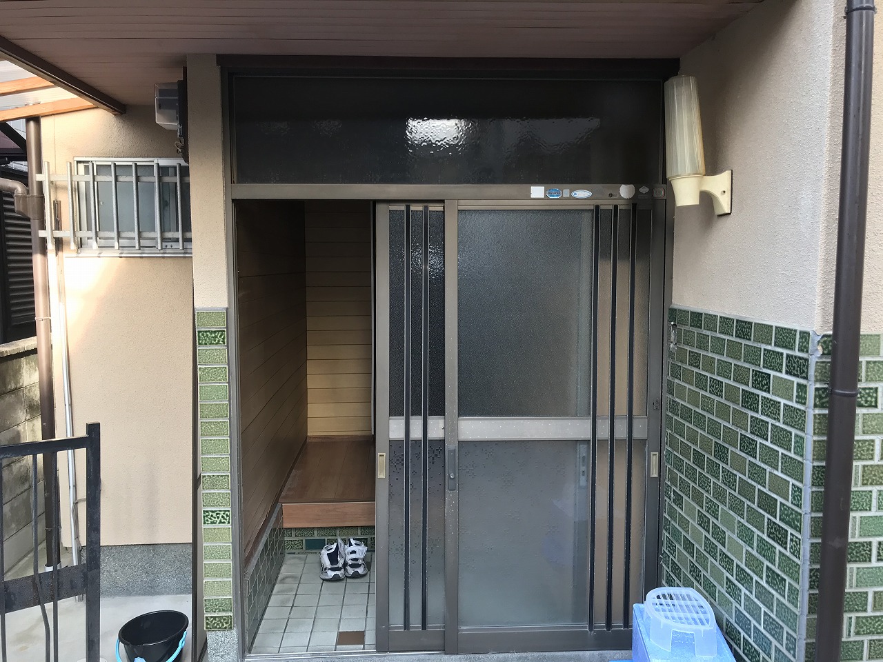 京都府向日市　玄関引き戸取替工事