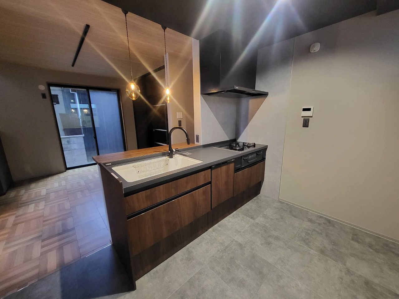 京都府向日市　戸建て全面リノベーション工事