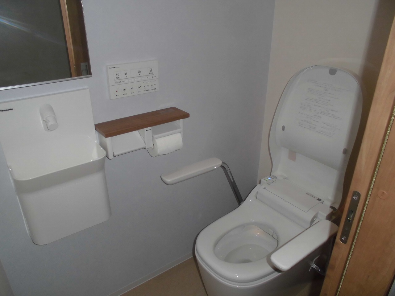 京都府京都市西京区　戸建てトイレリフォーム工事