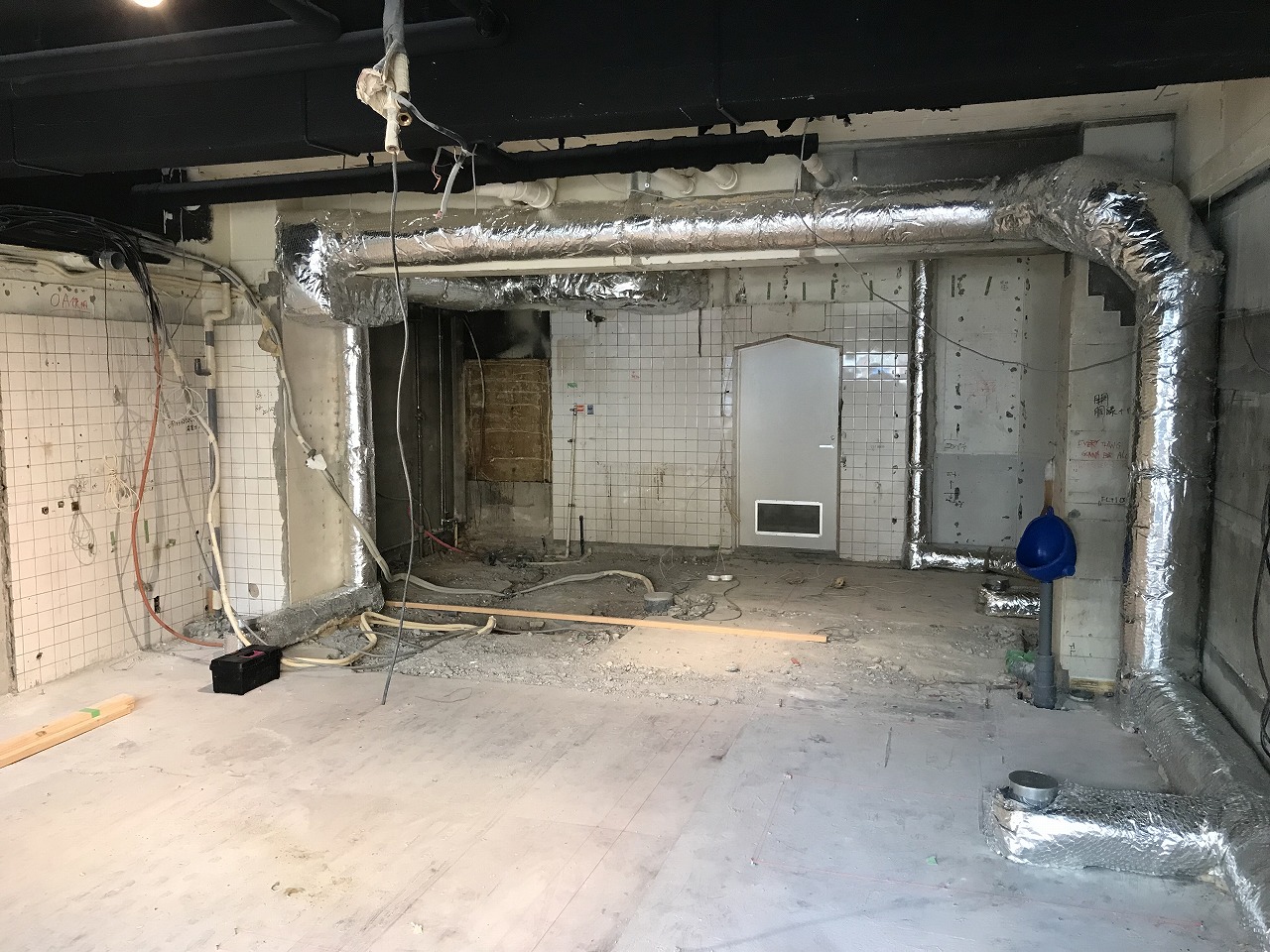 京都市上京区　焼肉さん甲様　店舗新装改修工事