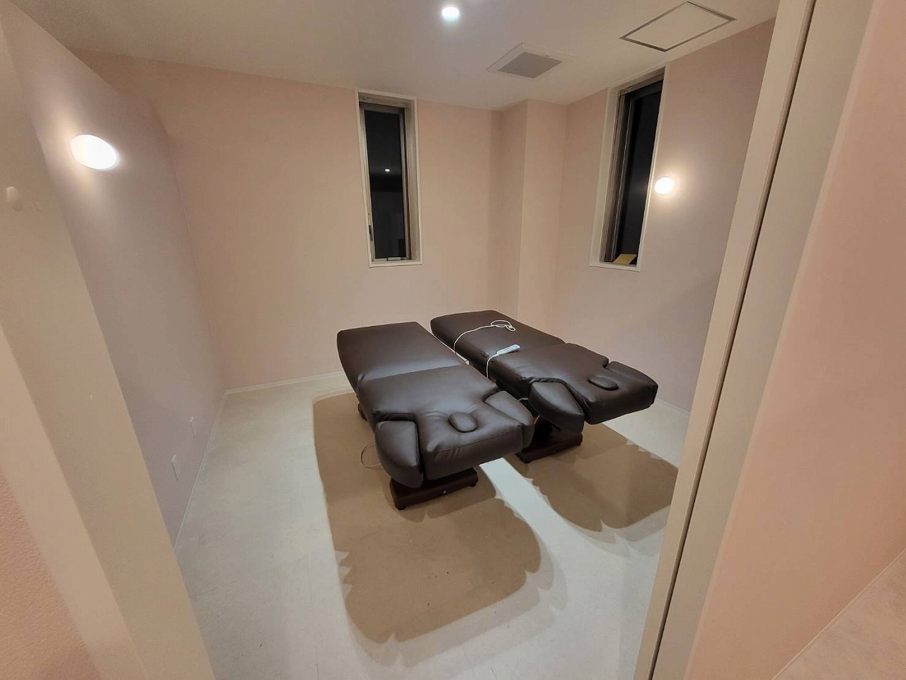 京都市下京区　エステ店舗新装改修工事