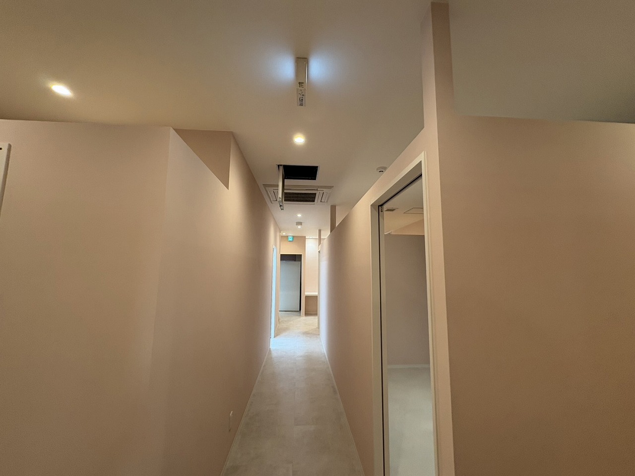 京都市下京区　エステ店舗新装改修工事