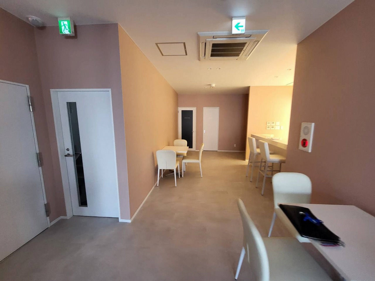 京都市下京区　エステ店舗新装改修工事