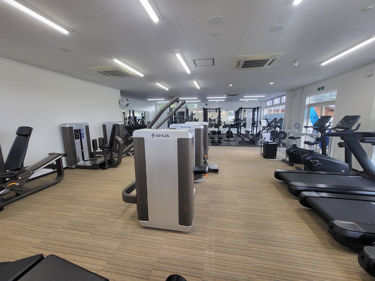 京都府園部市　フィットネスジム店舗新装改修工事