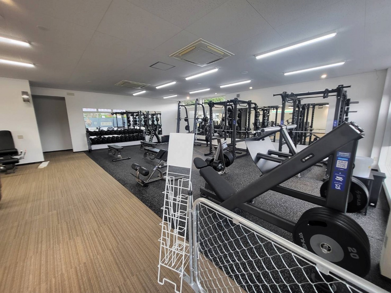 京都府園部市　フィットネスジム店舗新装改修工事