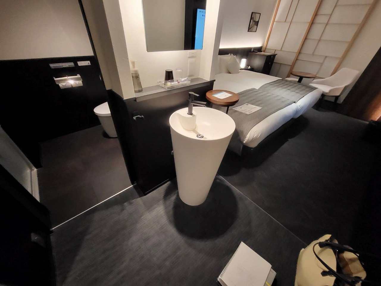 京都市下京区　ホテル手洗いカウンタ―リニューアル工事